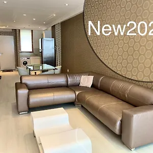 Ruben Center Apartment