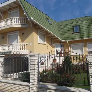 margareta-apartmanhaz.hotels-hajduszoboszlo-hungary.com/